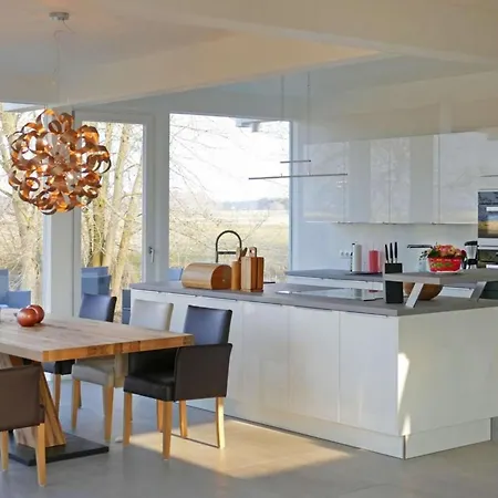 Holiday home Fuenfjahreszeiten In By Interhome *